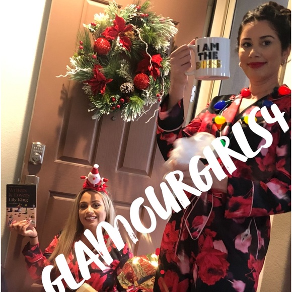 Victoria’s Secret floral red & blackset NWT. Both models wearing medium .